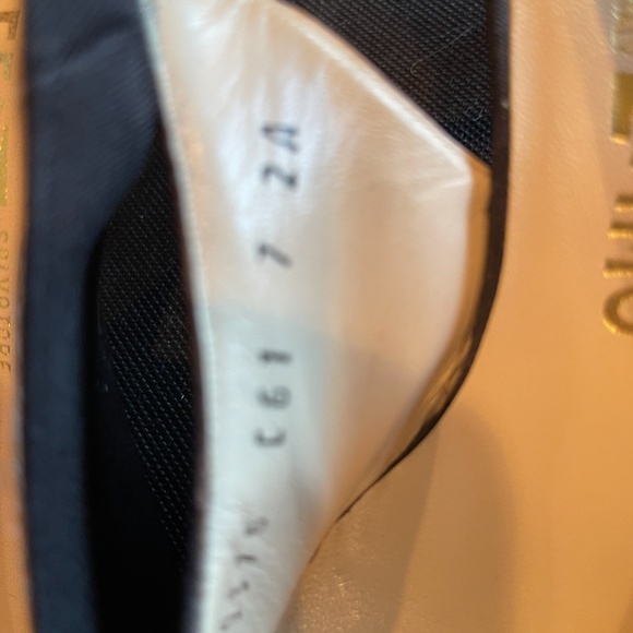 Shoes - Picture 3 of 3